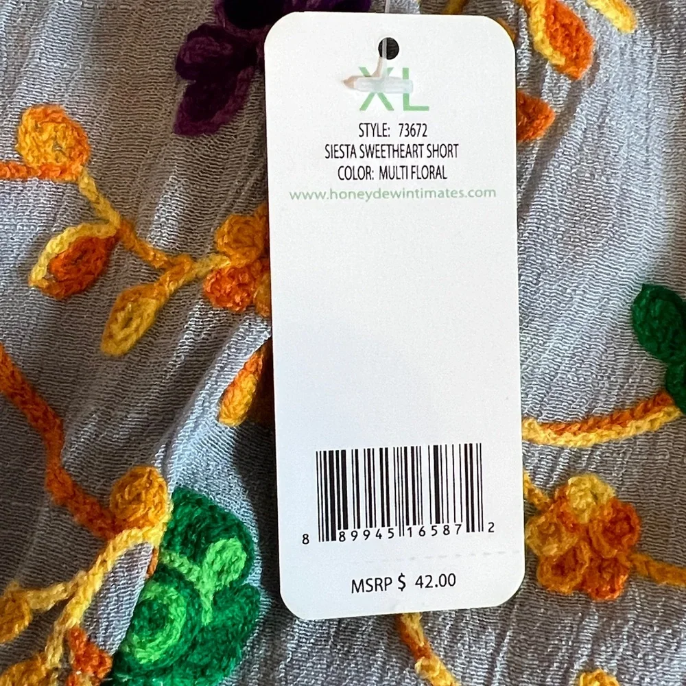 Honeydew Embroidered Siesta Sweetheart Shorts - Picture 7 of 13